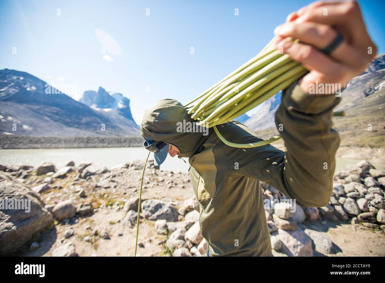 Akshayak Pass - © Christopher Kimmel 2019. Per l'uso da parte di Mammut Nord America solo con il credito: 'Christopher Kimmel / Alpine Edge Photography' Instagra Foto Stock
