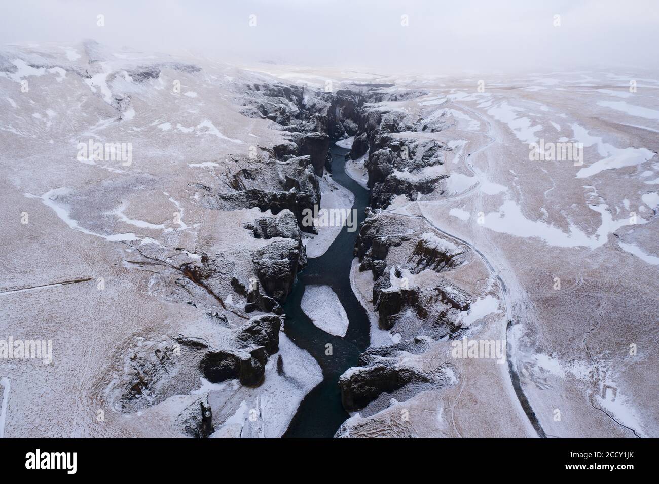 Ghiacciaio acqua formata canyon, Fjaorargljufur, Islanda Foto Stock