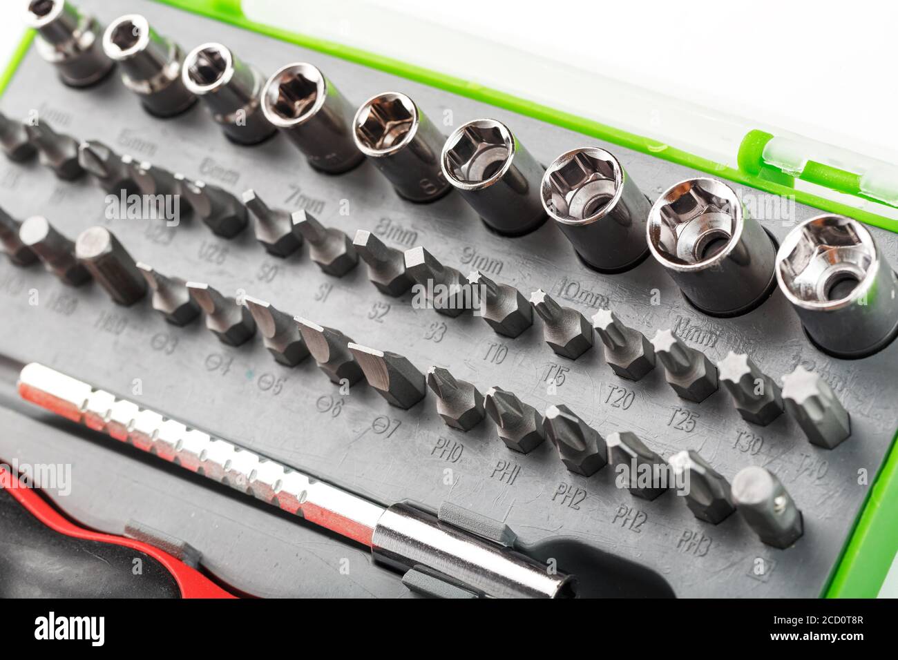 Un set di accessori di ricambio, punte e cacciaviti, per la riparazione. Foto Stock