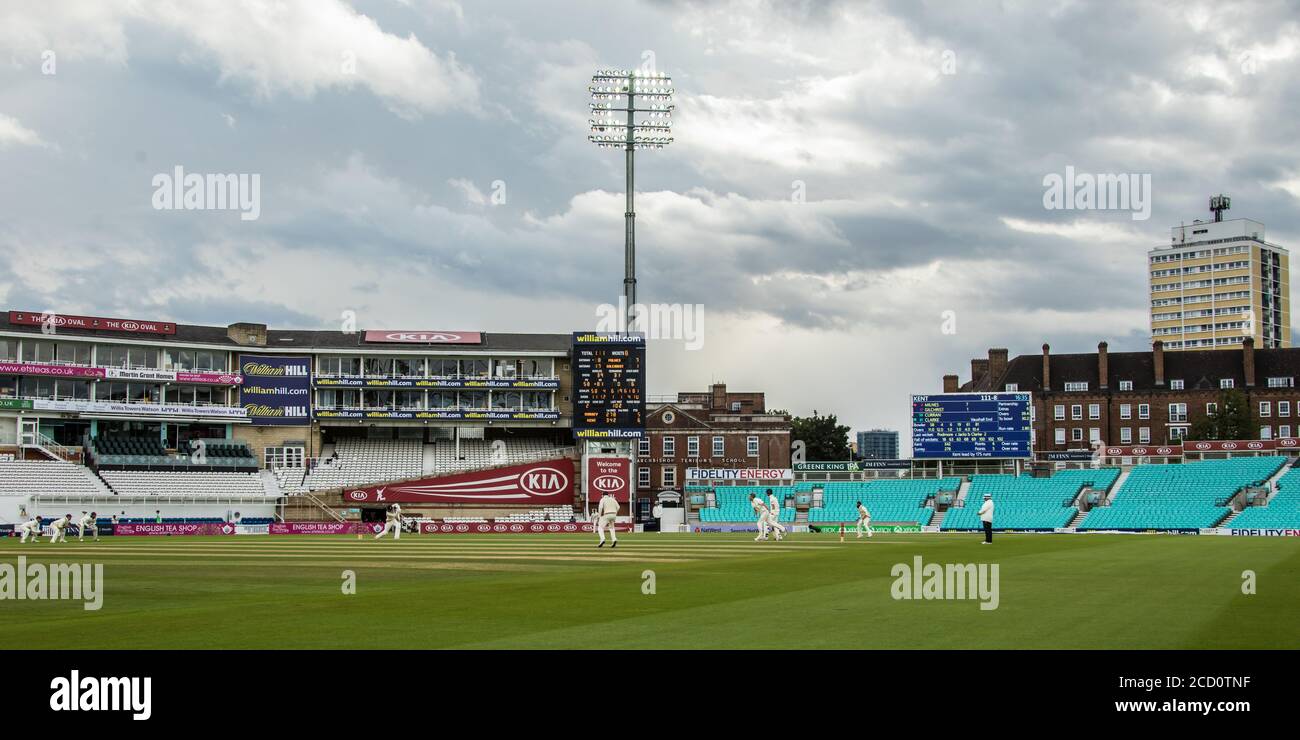 South London, Regno Unito. 24 agosto 2020. Surrey prende il Kent il terzo giorno della partita del Bob Willis Trophy al Kia Oval, sede del Surrey County Cricket Club Foto Stock