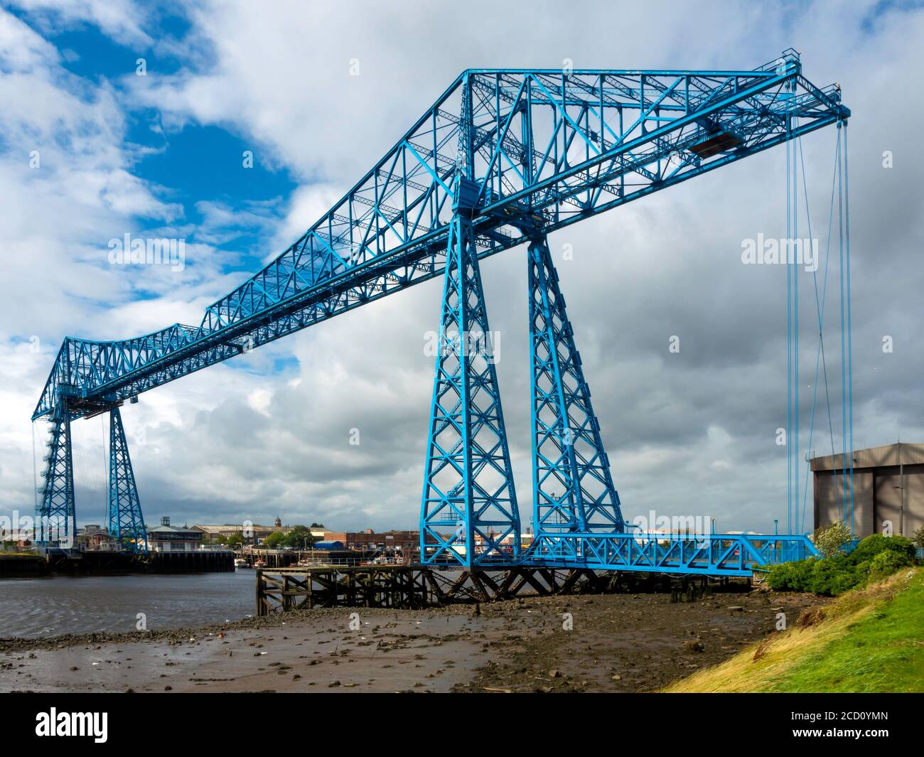 Middlesbrough Transporter Bridge dal porto di Clarence sulla sponda nord del Fiume Tees Foto Stock