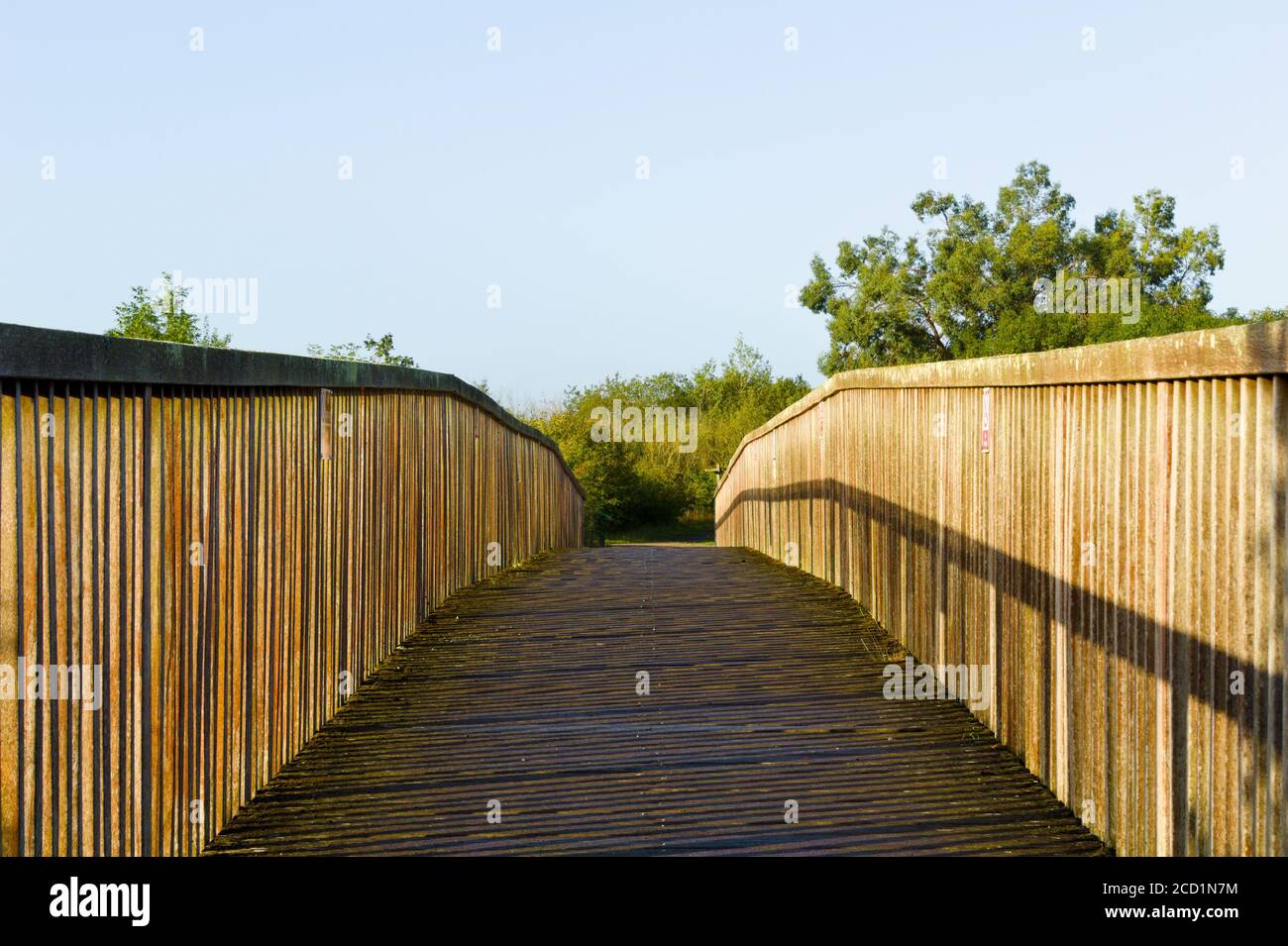 percorso su un ponte di legno Foto Stock