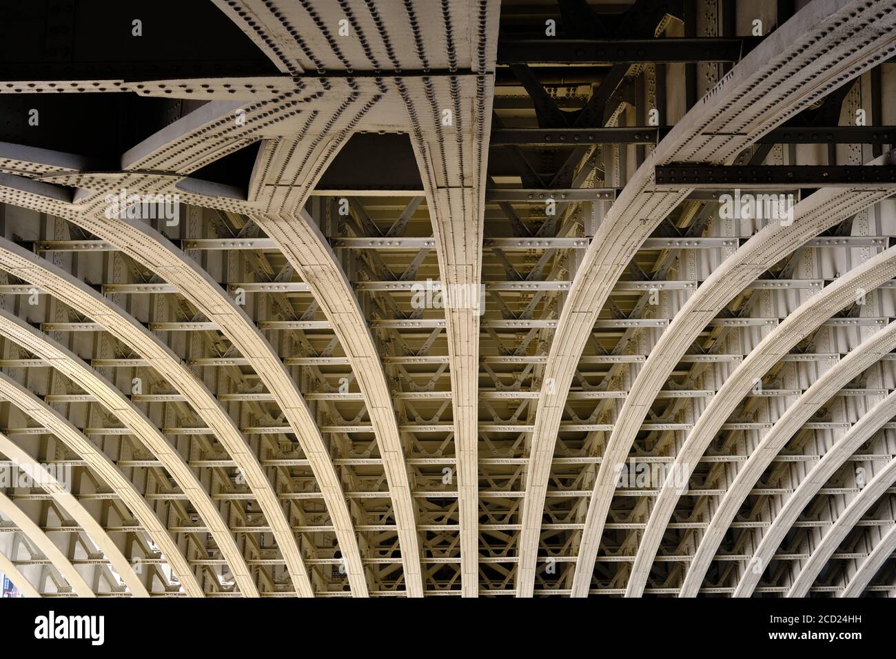 Primo piano del framework Blackfriars Bridge a Londra, Regno Unito. Foto Stock