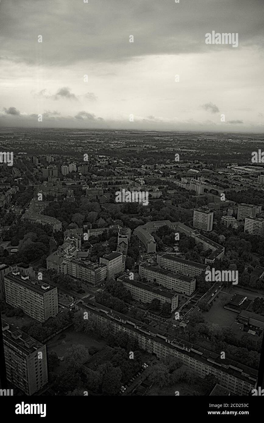 Una vista in bianco e nero della città di Breslavia Foto Stock