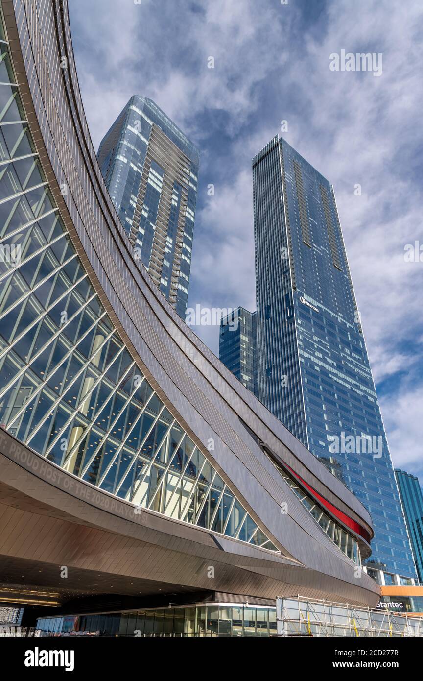 Edmonton, Alberta - 7 agosto 2020: Il quartiere di ghiaccio di Edmonton Alberta, inclusa l'arena Rogers Place. Foto Stock