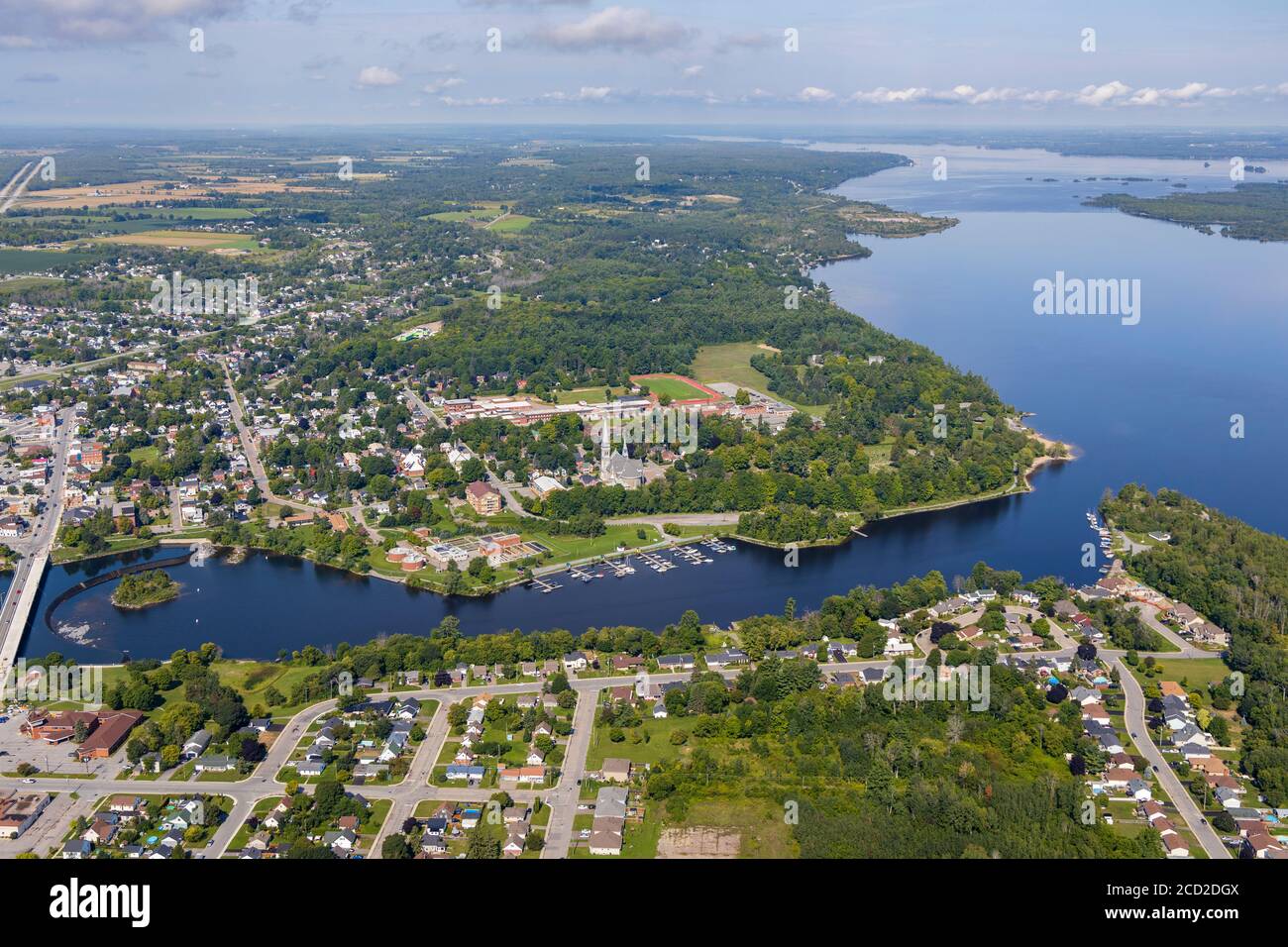 Una vista aerea della città di Arnprior, sul fiume Ottawa. Foto Stock