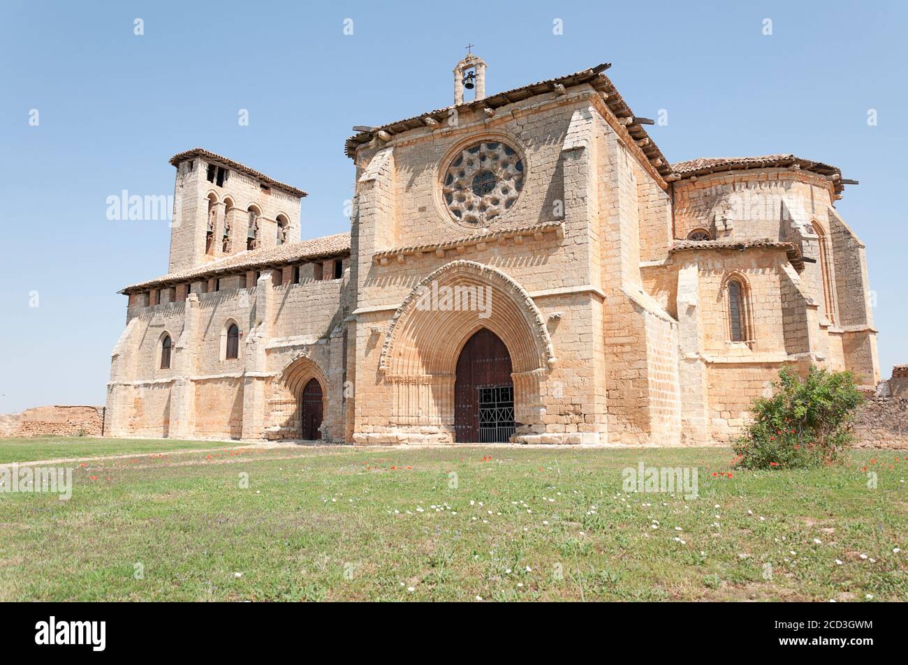 Chiesa gotica del XIII secolo (Santa Maria dei Re e San Michele), situata nella città di Grijalba (Burgos, Spagna) Foto Stock