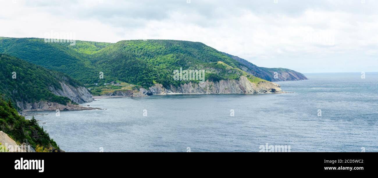 Paesaggio di costa con scogliere, Cove di carne, Nuova Scozia, Canada Foto Stock