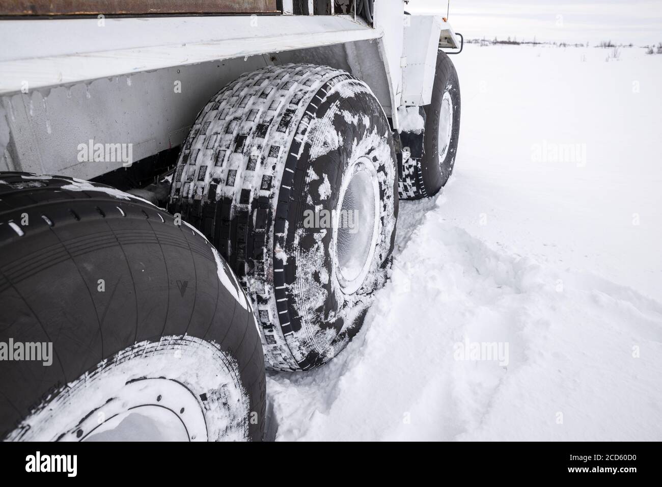 Un Trekol (russo tutto il terreno sei ruote veicolo) nella neve, tundra di Yamalo-Nenets Autonomous Orkug, Russia Foto Stock