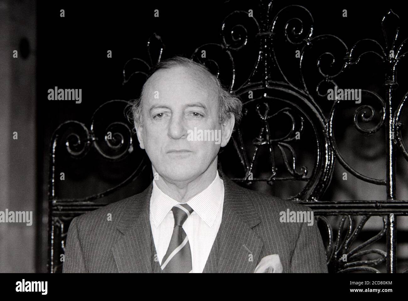 Lord Justice Taylor, presidente della Hillsborough Inquiry frequenta una fotocellula presso la Royal Courts of Justice, Londra. 17 aprile 1989. Foto: Neil Turner Foto Stock