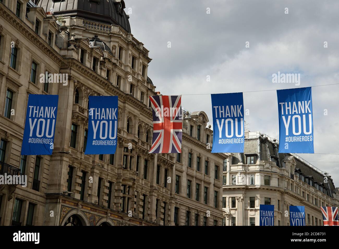 Grazie. I nostri eroi. NHS. Londra , Inghilterra. Dopo la pandemia del virus Corona. Foto Stock