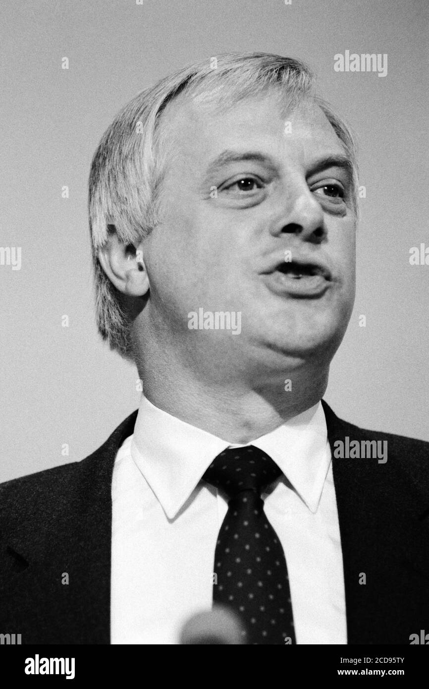 Chris Patten – Segretario di Stato per l’ambiente. Conferenza del Partito conservatore e unionista tenutasi al Bournemouth International Centre di Dorset . Ottobre 1990. Foto: Neil Turner Foto Stock