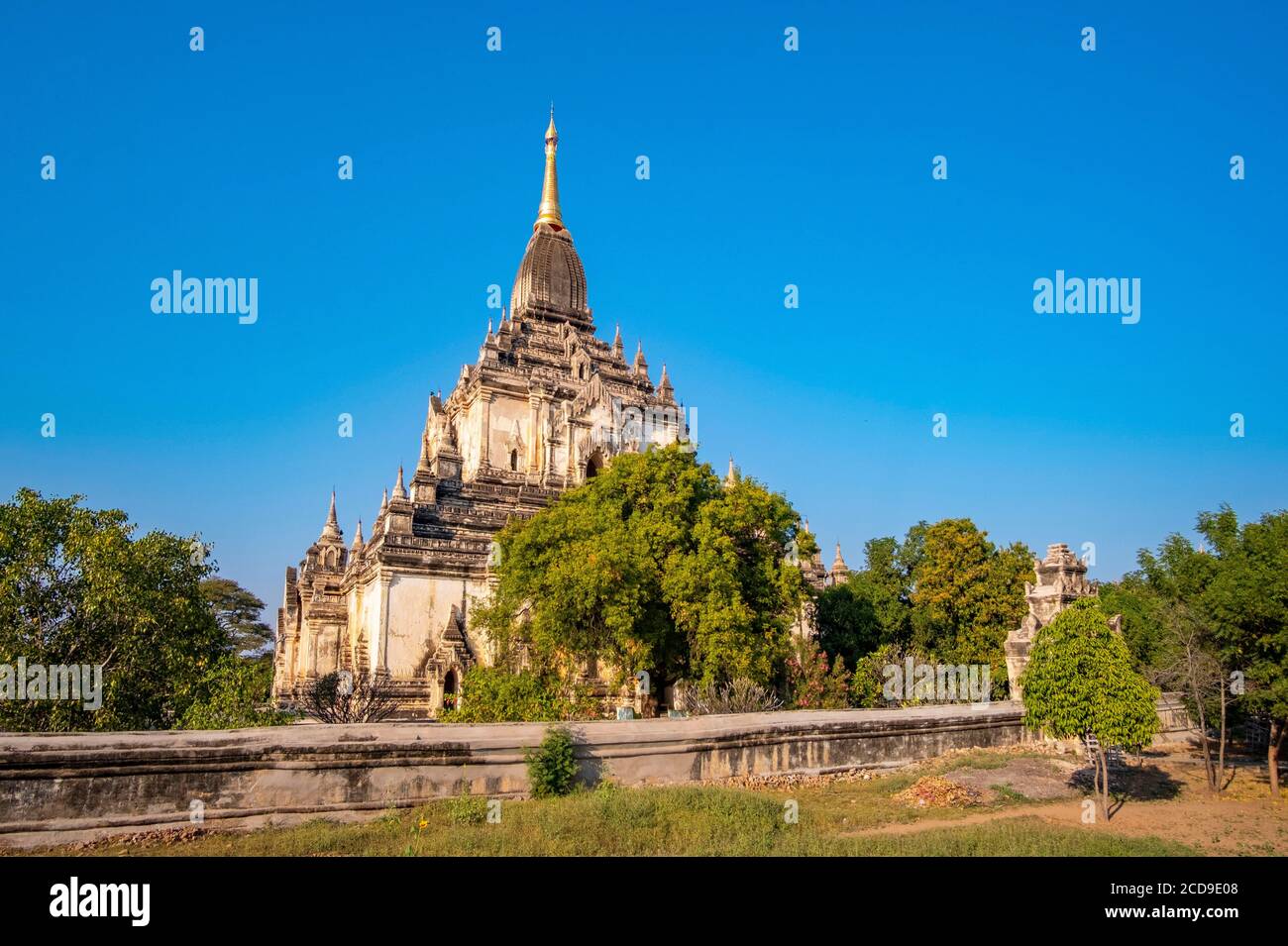 Myanmar (Birmania), regione di Mandalay, Bagan, patrimonio mondiale dell'UNESCO sito archeologico buddista, Thatbyinnyu tempio Foto Stock