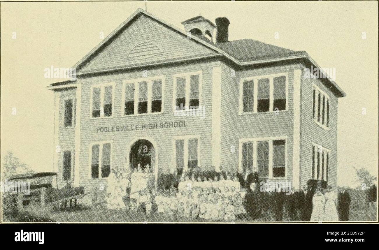 . Un'indagine educativa di una contea suburbana e rurale; . A. SCUOLA SUPERIORE DI GAITHERSBURG.. B. POOLESVILLE HA CONSOLIDATO LA SCUOLA. BUREAU OF EDUCATION 5ULLETIN, 1913, NO. 32 PLATE 7 Foto Stock