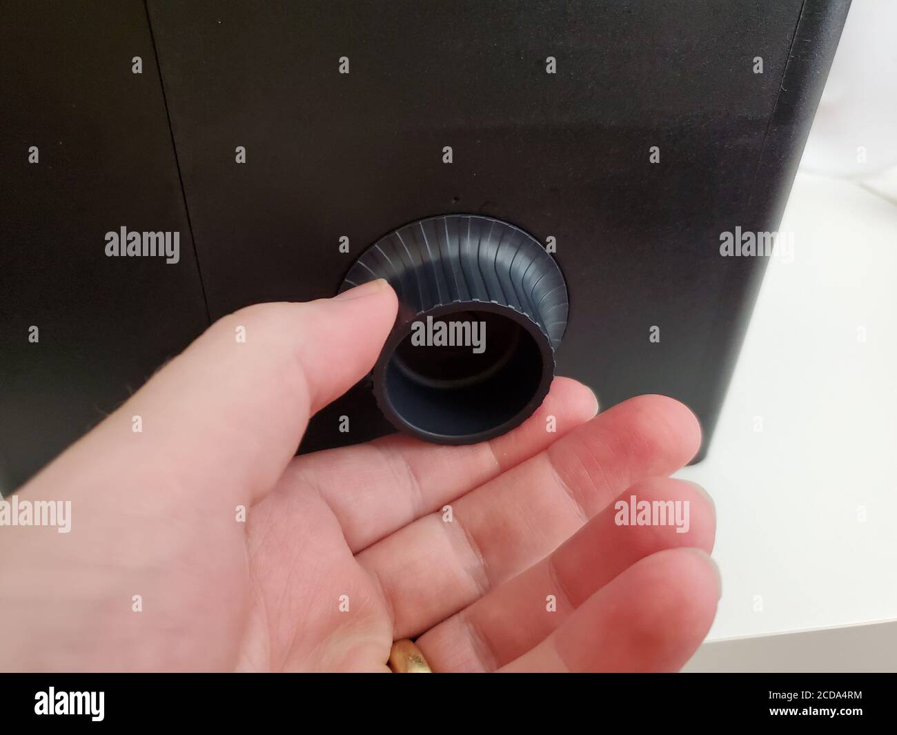 Primo piano del funzionamento di Ars Imago LabBox, un serbatoio analogico di sviluppo della luce del giorno, San Ramon, California, 20 agosto 2020. () Foto Stock