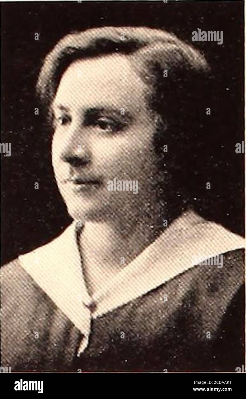 . Chestnut Burr, 1918 . wake piccolo uomo non ha mai trodato le sale di K. S. N. C. i saggi ci hanno detto che un uomo può essere giudicato bene dal modo in cui trascorre hisleisure ore. Keller dedica il suo a baseball indoor, e, si dice, fa fiequenttrip a Lowry Hall. Dice che non è innamorato, tho, e non ha il tempo di ottenere il matrimonio comunque; ma il tempo da solo dirà. Buona fortuna, Karl! Che il successo che avete dimostrato meriti sia vostro. KENNETH NORTON McClintock, Twinsburg, Ohio Siamo davvero contenti che il Sig. McClintock abbia visto la misura per prendere il suo post-laurea lavoro ATK. S. N. C. la sua esperienza ha guadagnato fr Foto Stock