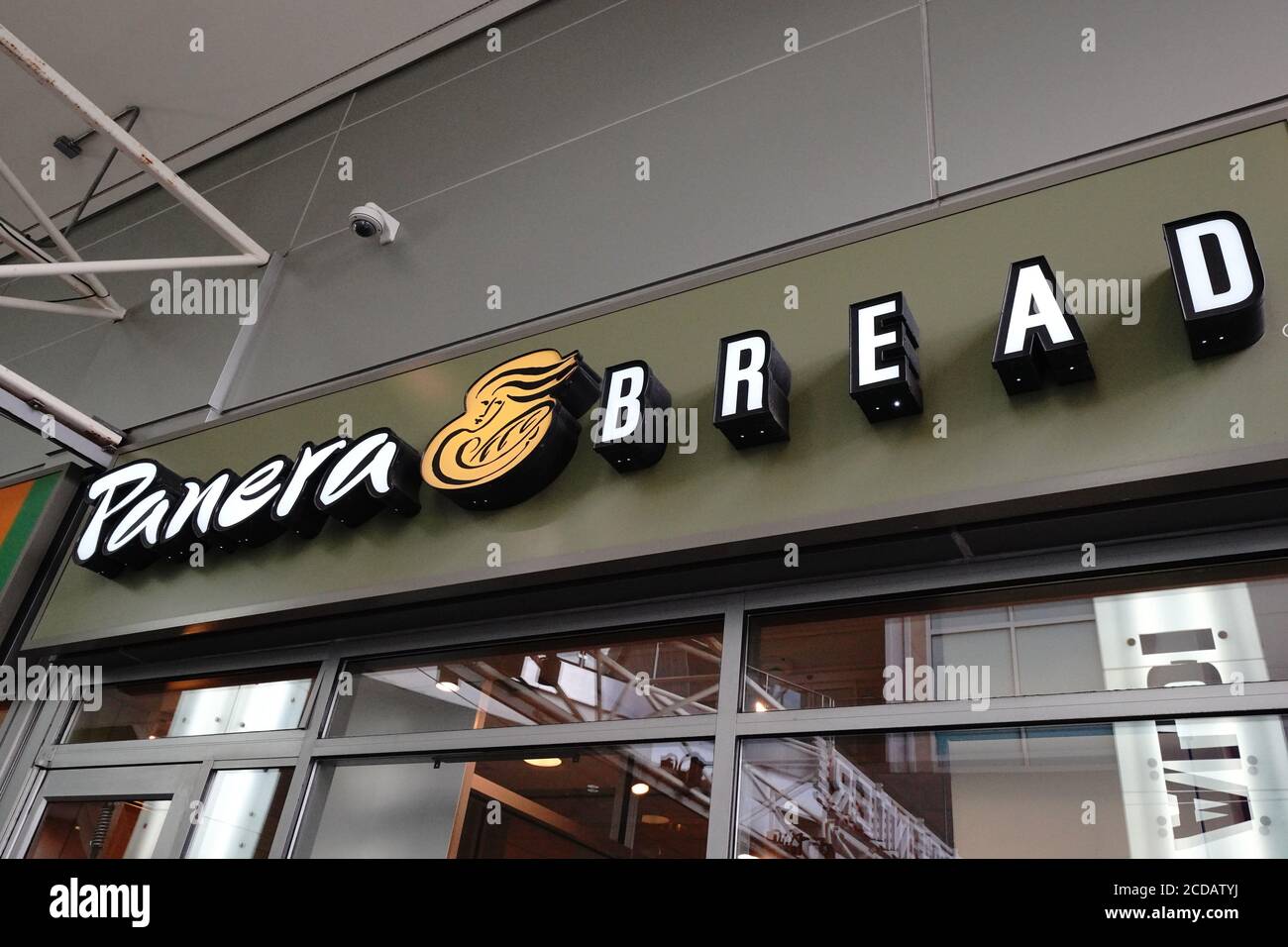 New York, Stati Uniti. 12 maggio 2020. Logo Panera Bread in Queens borough. Credit: John Nacion/SOPA Images/ZUMA Wire/Alamy Live News Foto Stock