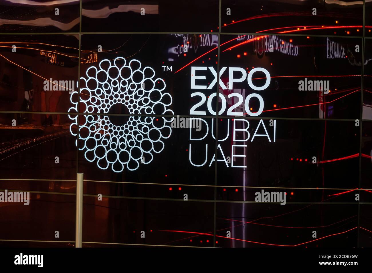 Cartello Expo 2020 Dubai Emirati Arabi Uniti all'interno dell'aeroporto di Dubai Foto Stock