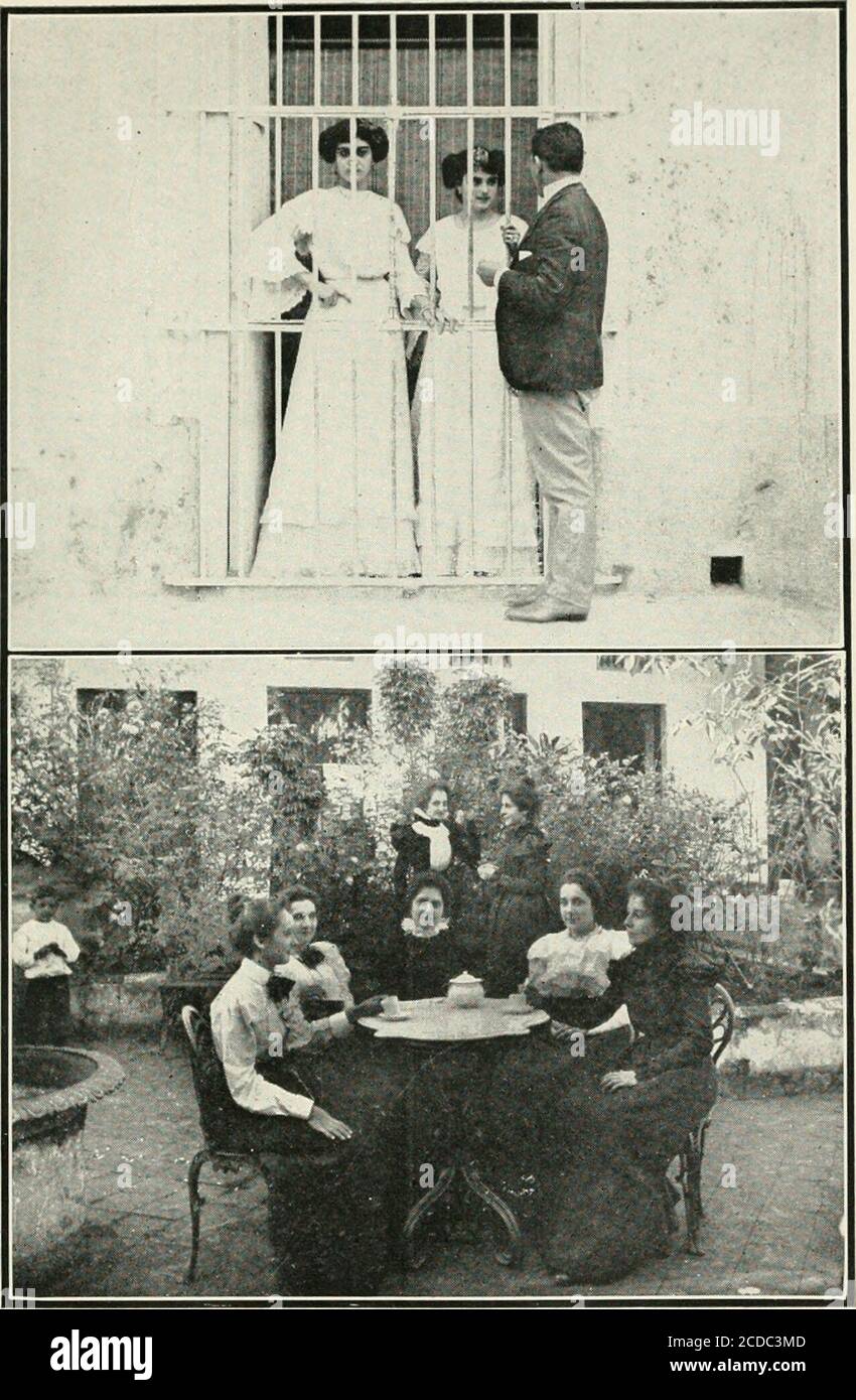 . Passate nelle Antille; la nuova era a Cuba e Porto Rico. Grande sala e fronts sulla strada, mentre le camere della famiglia si trovano intorno al patio. Così alloare la cucina e le scuderie, se i cavalli sono tenuti.Frequently una veranda coperta corre intorno al theInside, e la tavola da pranzo è impostata lì. Quando non c'era alcun drenaggio generale, il cesspool era nel tecenter del patio, in modo che, come suggerisce Steele, ifthere è qualsiasi malattia allevata da esso tutti possono avere una possibilità di lontano e nessun favori mostrato. In questo liquido di wenteverthing, compreso drenaggio stabile. La febbre gialla di Nowonder infuriò e quella Woods generale Foto Stock