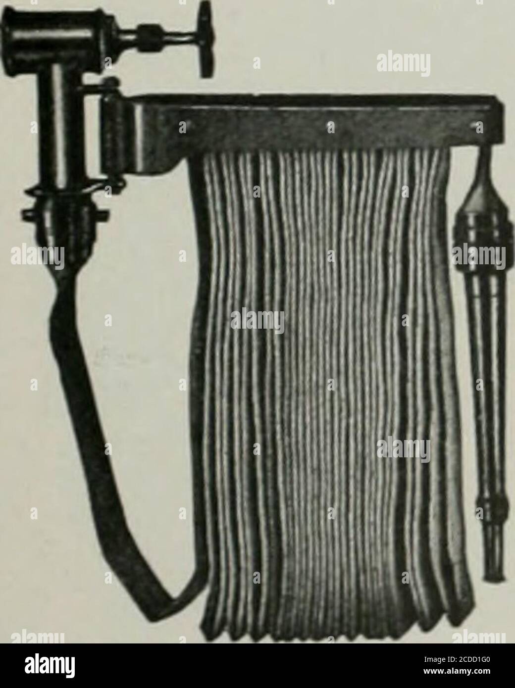 . L'architetto e ingegnere della California e della costa del Pacifico . Proprietà di William T. Sesnon, Aptos, California. MACRORIE-MCLAREN CO. LANDSCAPE ENGINEERSAND NURSERYMEN UFFICI: 711-714 WESTBANK. BLDG. SAN FRANCISCO. CAL.ASILI NIDO: SAN MATEO. CAL. GOODYEARS PROTEZIONE ANTINCENDIO PER EDIFICI, FABBRICHE E RESIDENZE D'UFFICIO, tutti gli stili flessibili oscillanti-Reel. Rack SwingHose Eclipse, con valvola speciale GoodyearSpecial. Acme FireExtinguishers, approvati e etichettati. Sempre pronto per l'uso. Gomma opaco, tappetini, gomma piastrelle, ecc EurekasRubber foderato cotone Hoseand non foderato tubo in lino.Specify Eurekas Best,20th CE Foto Stock