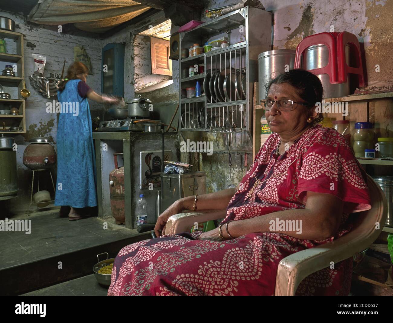 16 feb 2017 tè del mattino Tempo nella vecchia casa rustica Idar district Sabarkantha Gujarat India Foto Stock