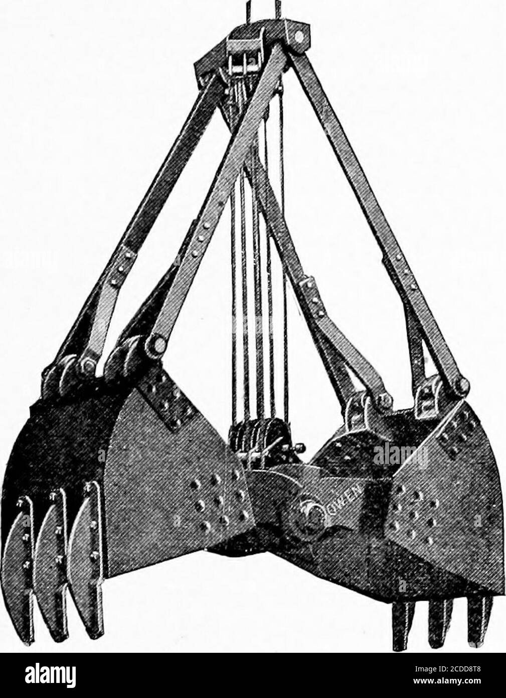 . Manipolazione dei materiali ciclopedia; un libro di riferimento che copre le definizioni, le descrizioni, le illustrazioni e i metodi di utilizzo delle macchine per la movimentazione dei materiali impiegate nell'industria. MiiMiiiiiiiiiiiiinii costruzione per dare la massima resistenza e rigidità con un peso minimo e senza sminuire la capacità di penetrazione del guscio. OWEN Clam Shell SECCHI ASSICURARE Ar • k^ GIORNI PIÙ GRANDI LAVORO tipo o^benne l gli appaltatori ideali e i industriale pianta secchio, recom- ho mentito per lo scavo generale j e dragaggio, la manipolazione frantumata „i pietra, scorie, sabbia, ghiaia, carbone, ecc ? Dotato di rinnovabile, Foto Stock