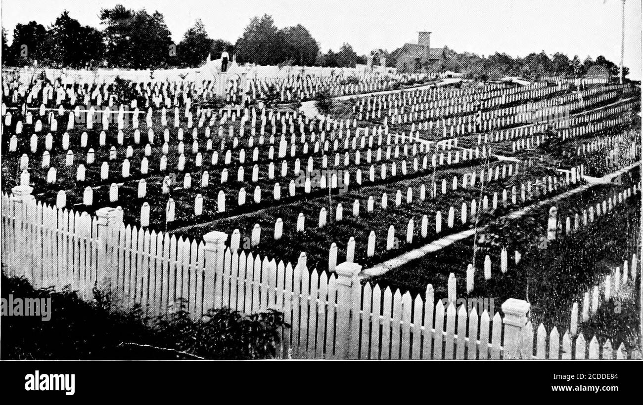 . Storia della prima artiglieria del Connecticut [risorsa elettronica]: E dei treni d'assedio degli eserciti che operano contro Richmond, 1862-1865 . Foratura dei forti. Le guarnigioni nei forti sono state perforate completamente, e ha fatto conoscere le distanze entro la gamma dei loro gunsby un sistema di tiro bersaglio, in modo da sarebbero preparati a fare il servizio più efficace in tempo di bisogno. Soldiers Cemetery vicino Alessandria, Va. STORIA DELLA PRIMA ARTIGLIERIA CONNECTICUT. 51 [Official Records, Vol. xxvi, parte 2, pag. 5E6.] Quartier generale dell'Esercito, 9 maggio, 1SG4.General Auger : TBE First Connecticut Foto Stock