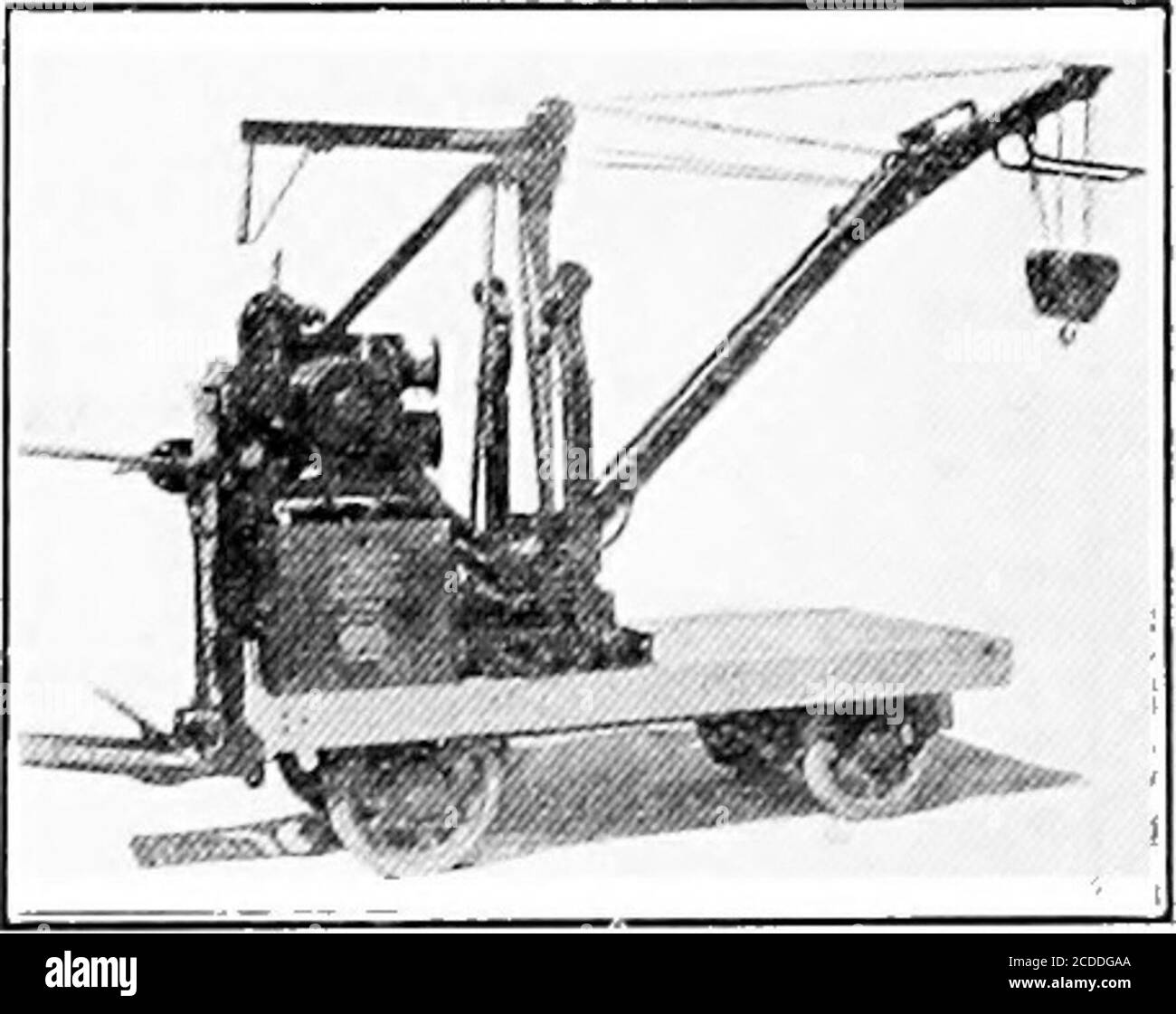. Manipolazione dei materiali ciclopedia; un libro di riferimento che copre le definizioni, le descrizioni, le illustrazioni e i metodi d'uso delle macchine per la movimentazione dei materiali impiegate nell'industria . f- i , %i5s*^ 1 / ^^S ! malato. Tipo e azionamento a vite senza fine. Bagaglio a telaio diritto. Trattore a tre ruote. Tipo e 3000 lb. Gru. Tipo e azionamento a vite senza fine; lunghezza, 118; larghezza, 41;piattaforma, 98 x 41; altezza piattaforma, 22>^; Passo, 60; capacità, 170 lb. Veicolo per bagaglio a telaio diritto; lunghezza, 44;,larghezza, 144; piattaforma, 44 x 96; altezza piattaforma,II; Passo, 72; capacità, 4,00Q lb. Tipo T trazione integrale trattore a tre ruote; lunghezza, 4,000; WID Foto Stock