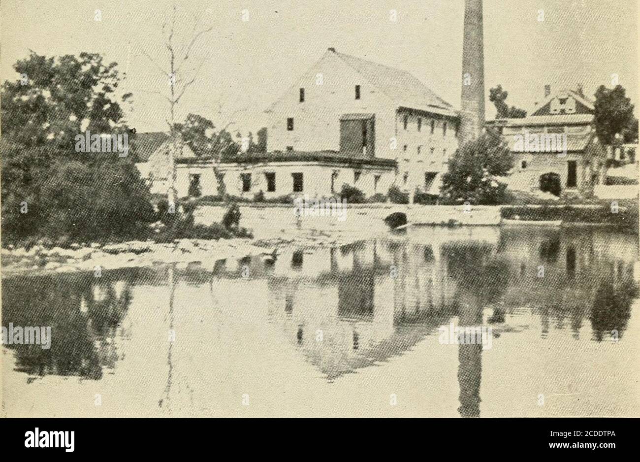 . La storia di Lancaster: Vecchia e nuova; essere una storia narrativa di Lancaster, Pennsylvania, dal 1730 all'anno centenario 1918 . VECCHI EDIFICI NELLA CITTÀ DI LANCASTER. VECCHI impianti di acqua, costruito 1836-7 i ?iiiiMirr--i--1 7-F. }]EW YORK I -- -^^C LIBRARY OR, LENOX,^,  N FGUINDATIONS FORZANDO L'ACQUA DAL VECCHIO MULINO DELLA CITTÀ 181 ALLO STESSO COSTO DI 13,612.50 DOLLARI. Questa roccia è elevatedsopra la piscina della diga, 153.8 piedi, o 28 feetbelow il serbatoio. Quinto: Dalla segheria Colemans, la differenza tra i livelli di giacimento e la superficie SM della diga, 188-2piedi; e la lunghezza del tubo richiesta, 11,814 piedi, lo stesso prezzo sarebbe di 22,151 dollari Foto Stock