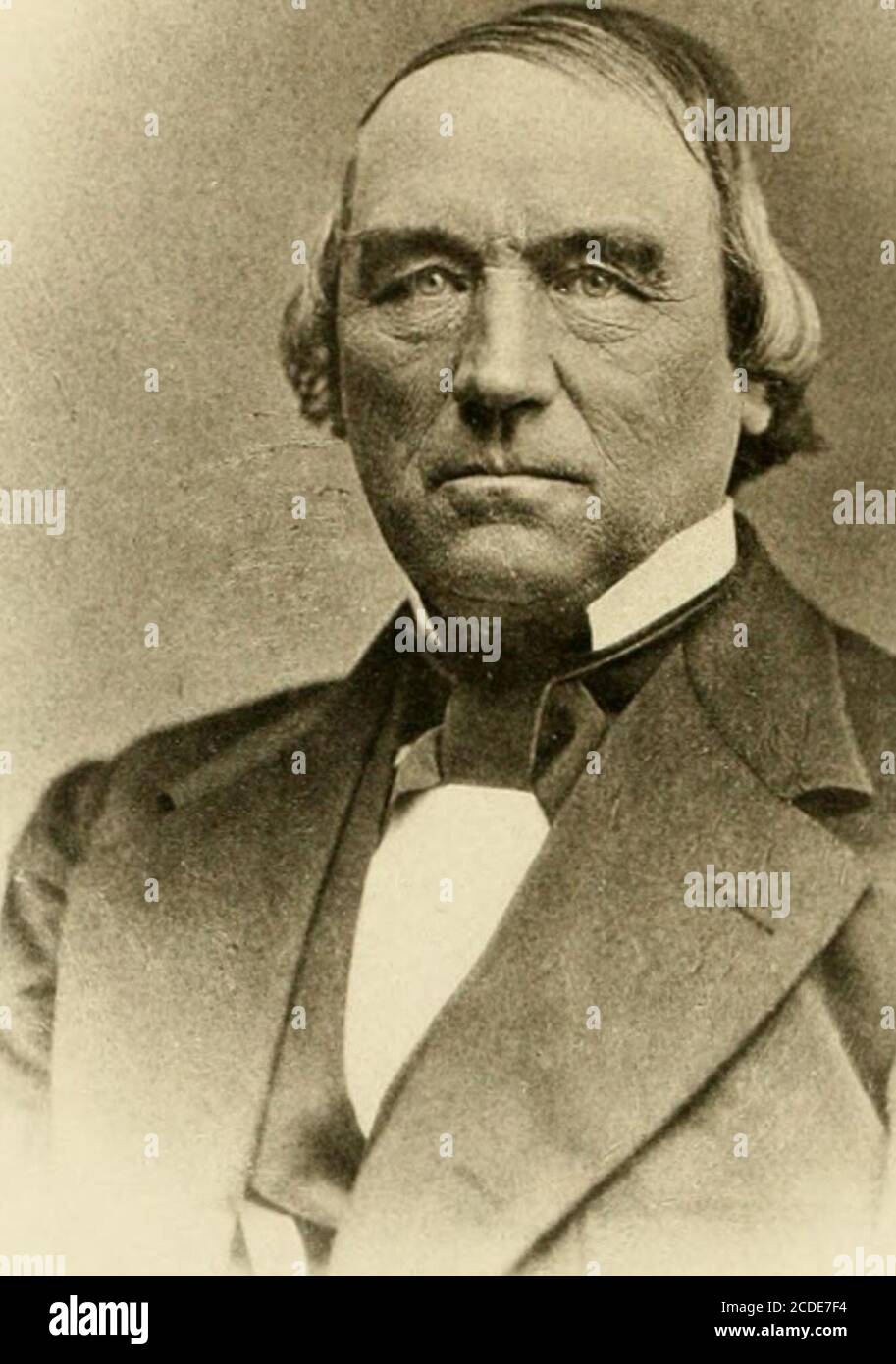 . Storia di Nottingham, Deerfield, e Northwood, compresa entro i limiti originali di Nottingham, Rockingham County, N.H., con le registrazioni dei procedimenti centenari a Northwood, e schizzi genealogici .. . – la stazione più vicina sulla SuncookValley Railroad, a Epsom, è a 11 miglia. Il principalstreet attraversa il centro della città, su un'enorme espansione di terra, offrendo vedute dei laghi, delle colline e dei valleysof grandi attrazioni. I primi insediamenti furono realizzati nel 1768, da famiglie di Hampton. Una popolazione, industri-osa e religiosa, presto ha preso possesso del soilfound ricco o Foto Stock