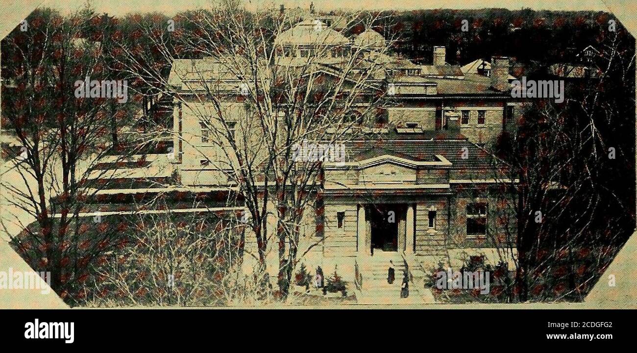 . Il siblyl . I - ,•• r V»T oOOqO o Q JFC- ?^^?bps?* &lt;* FACOLTÀ DI ASSOCIAZIONE DI VARSITY - Altman, C. O.; Ditmer, M. A. ; Grabill, G. ; Martin, R. F. ; Rosselot, A. P. FOOTBALL - Albright. E. J.; Cavanaugh, E. H.; Collier. L. M.; Franklin. V. R. ; George, .1. Howard, J. G. ; Howe, M. L. ; Howe, J. R.; Martin, R. U. ; Miller, H. V.Phillippi, D. M. (Mgr ) ; Sprout, P. V. ; Troop, H. W. BASKETBALL-Albright, E. J. ; Freeman, H. ; Hollinger, R. K. ; Peden, R. F. BASEBALL-Albright, E. J.; George, J. W.; Howe. M. I..; Martin, R. U.; Mignery, J. W. ; Wells, S. TRACK - George, J. W. ; Love, J. R.; Miller, Foto Stock