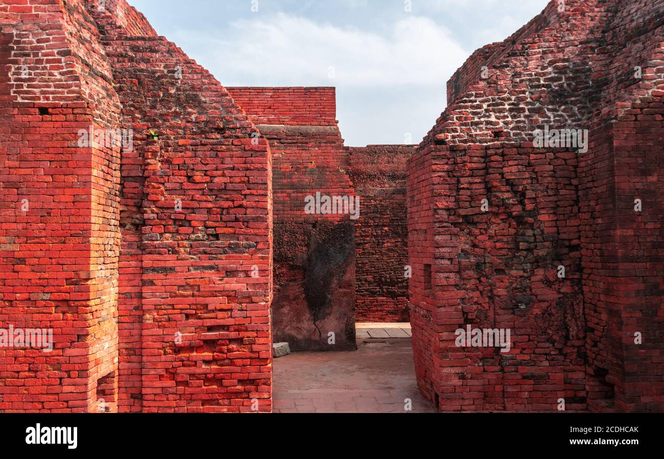 Le rovine dell'immagine di nalanda sono state scattate a nalanda bihar india, un enorme monastero buddista dell'antico regno di Magadha. Era un centro di Foto Stock