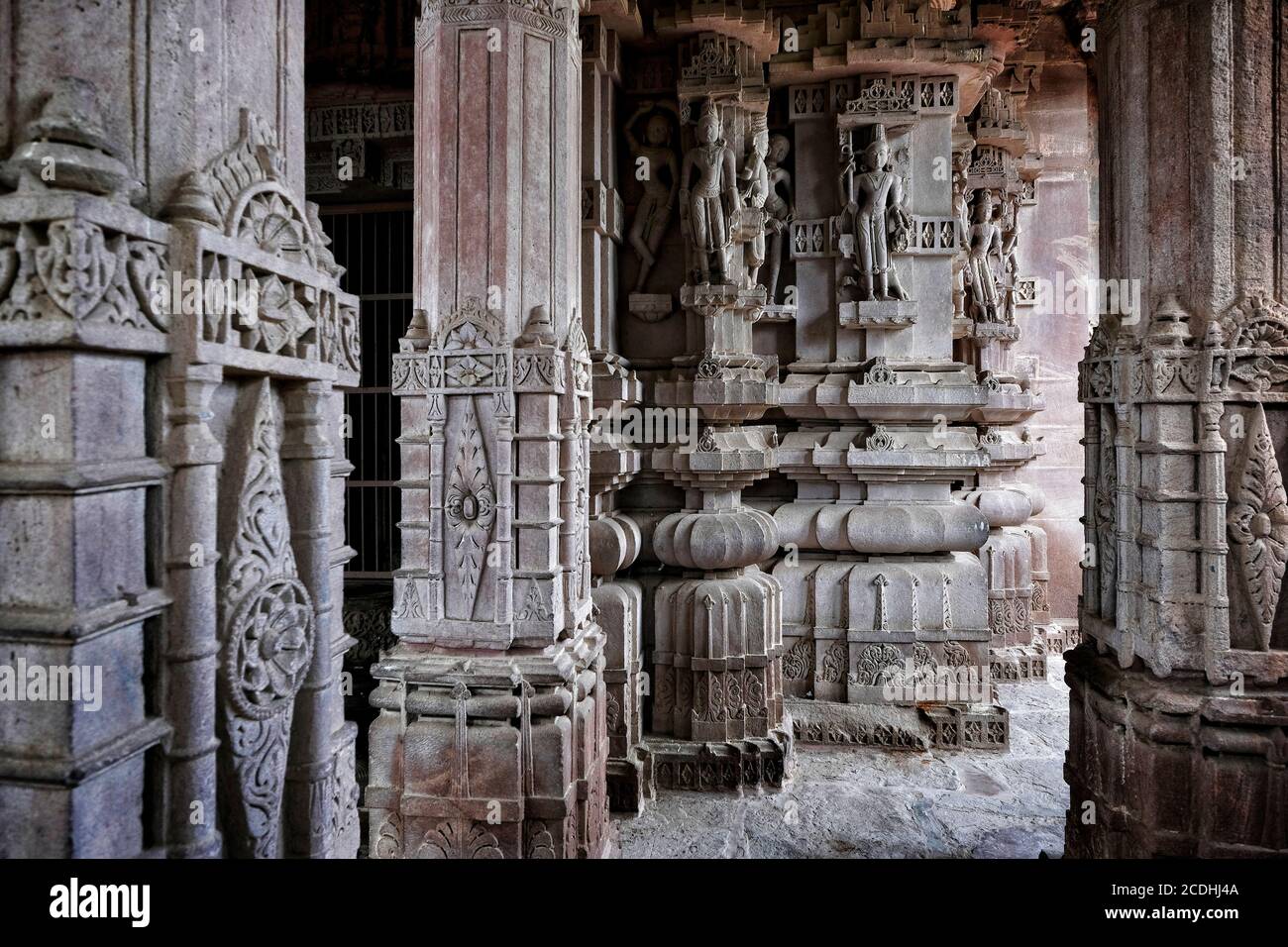 Mandore giardino è la raccolta di memoriali e templi della dinastia Marwar a Jodhpur, Rajasthan. India. Foto Stock