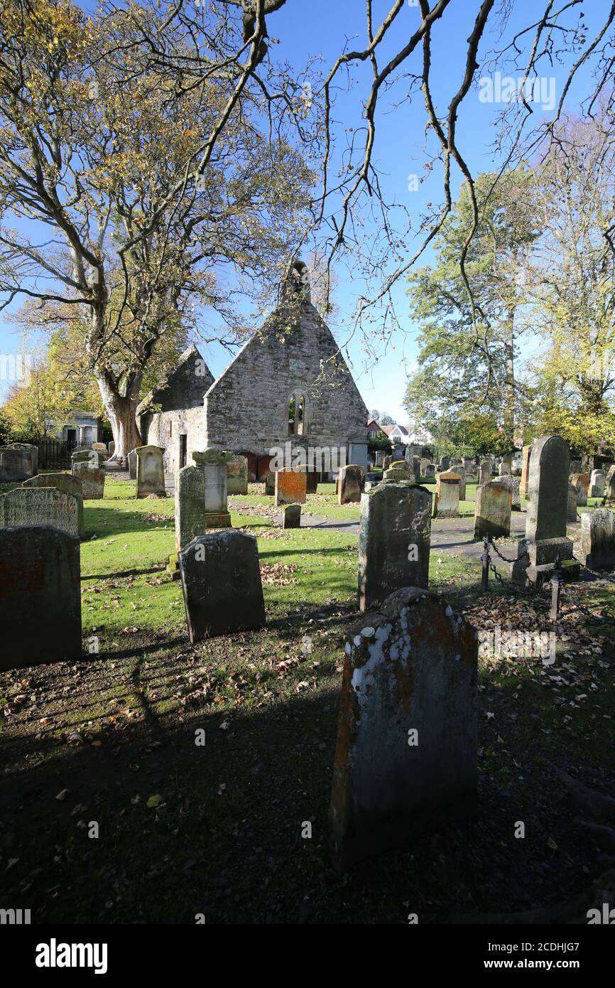 Alloway Auld Kirk, Ayrshire, Scozia, risale al 16 ° secolo, ha ispirato Robert Burns a scrivere la poesia tale di Tam o Shanter Foto Stock