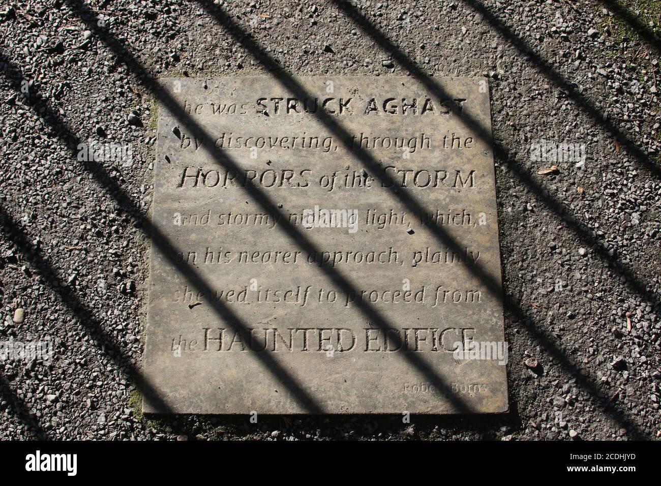 Alloway Auld Kirk, Ayrshire, Scozia, risale al 16 ° secolo, ha ispirato Robert Burns a scrivere la poesia tale di Tam o Shanter Foto Stock