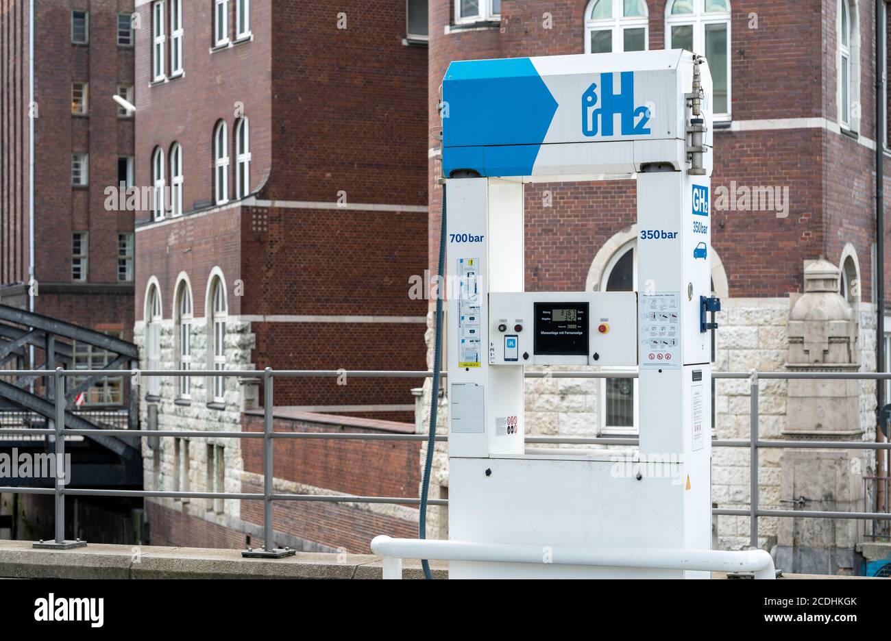 Una stazione di rifornimento di idrogeno ad Amburgo, Germania. Foto Stock