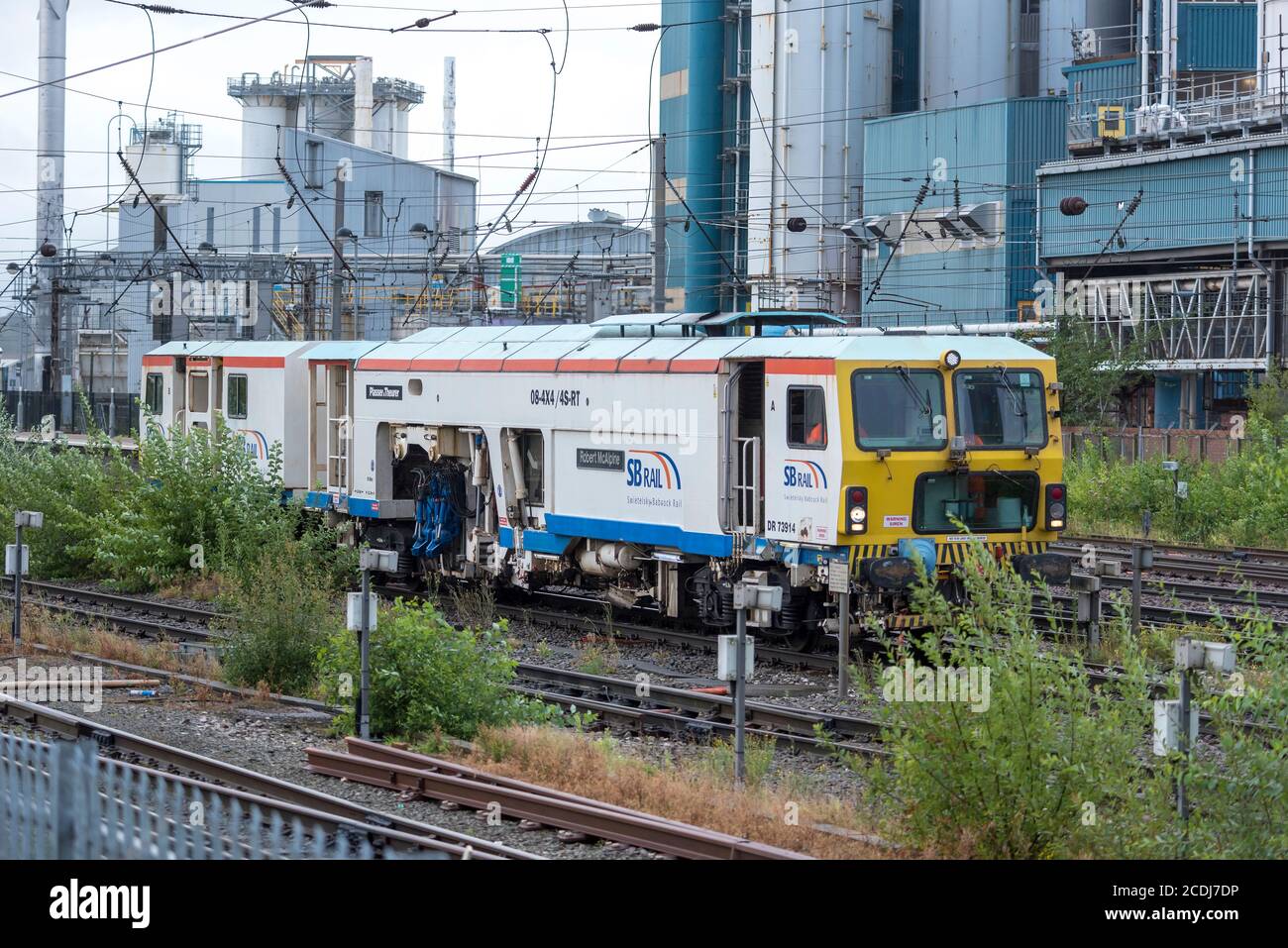 SB Rail Plasser e Theurer DR73194 "Robert Mcalpine" alla stazione Warrington Bank Quay. Foto Stock