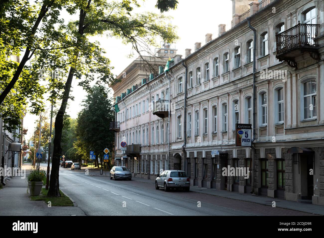 Via nel centro di Daugavpils, Lettonia. Foto Stock