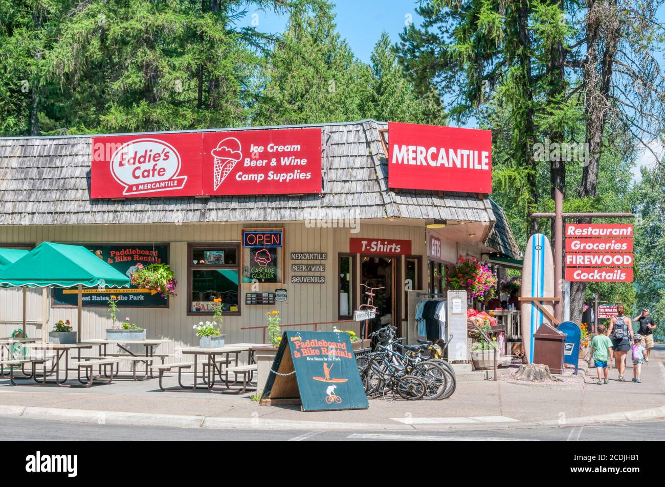 Eddie's Cafe & Mercantile ad Apgar nel Glacier National Park, Montana. Foto Stock