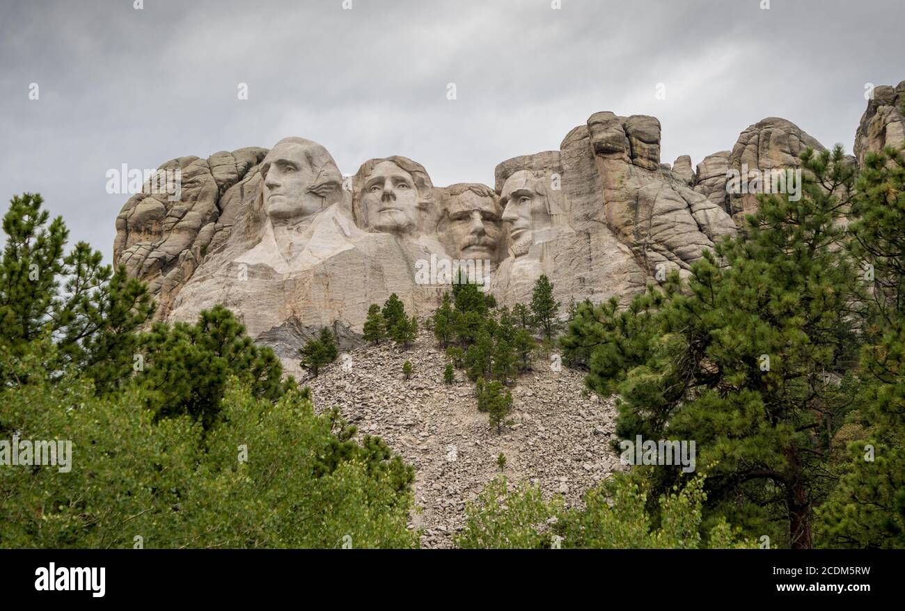 George Washington, Thomas Jefferson, Abraham Lincoln e Theodore Roosevelt scavati nel Monte Rushmore a Rapid City, South Dakota Foto Stock
