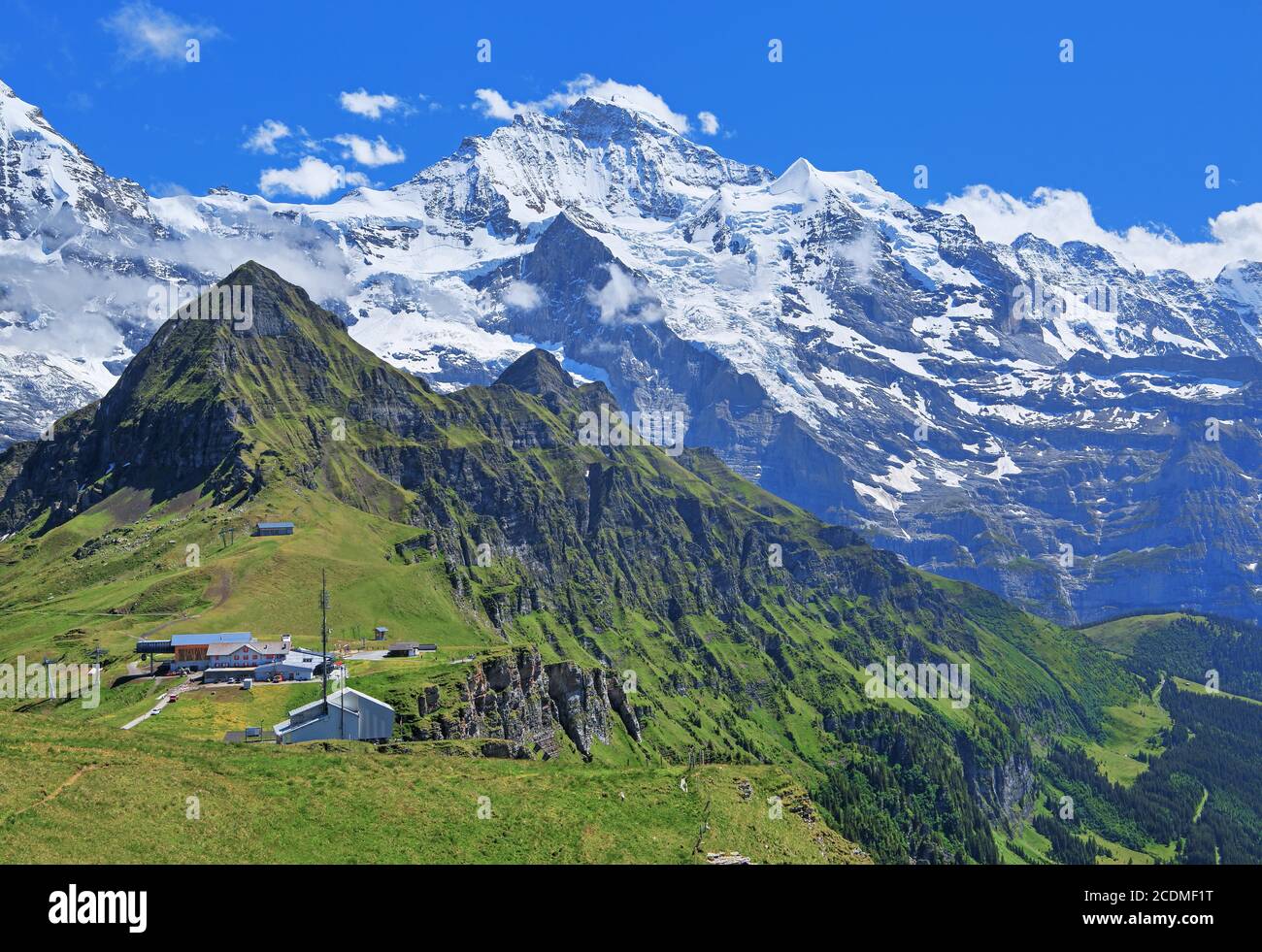 Altopiano montano sul Maennlichen con il massiccio dello Jungfrau, Wengen, Jungfrau, Oberland Bernese, Canton Berna, Patrimonio Naturale dell'Umanità dell'UNESCO Foto Stock