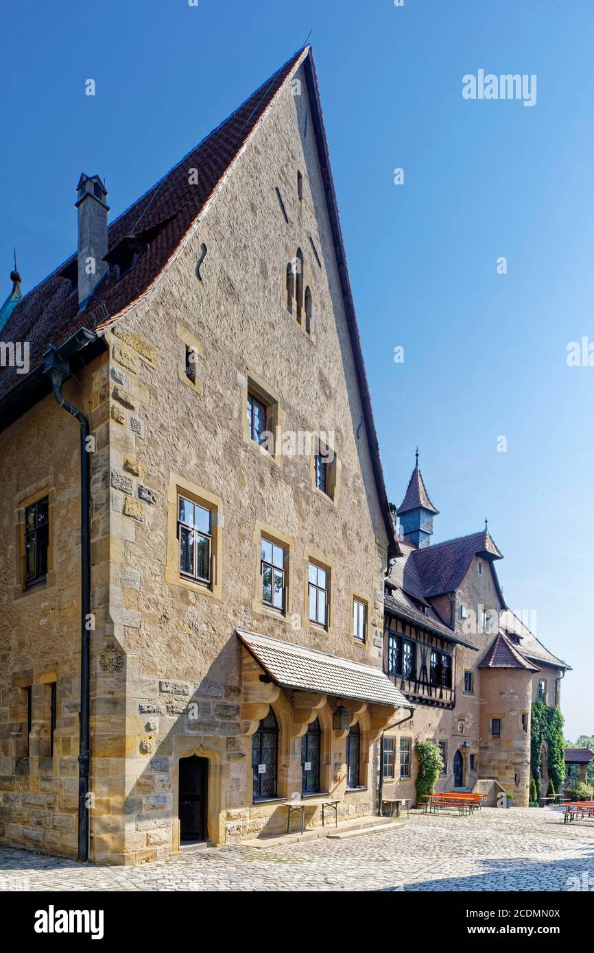Pallas con Klausen e la Sala dei Cavalieri, Altenburg, castello medievale in cima alla collina a 400 m, punto di riferimento di Bamberga, documentato per la prima volta nel 1109, Bamberga Foto Stock