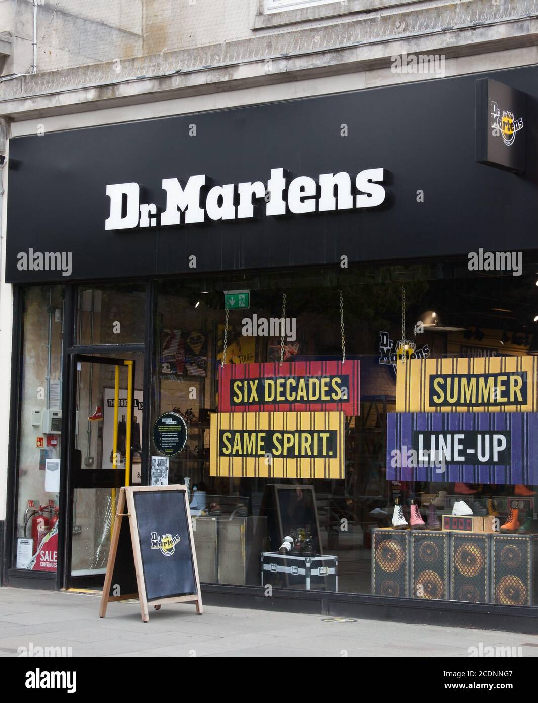 paris dr martens shop