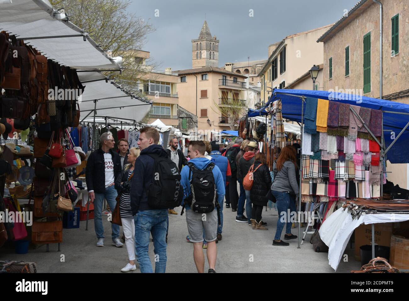 Mercato settimanale di bovini e artigianato a Sineu, Maiorca, Isole Baleari, Spagna Foto Stock