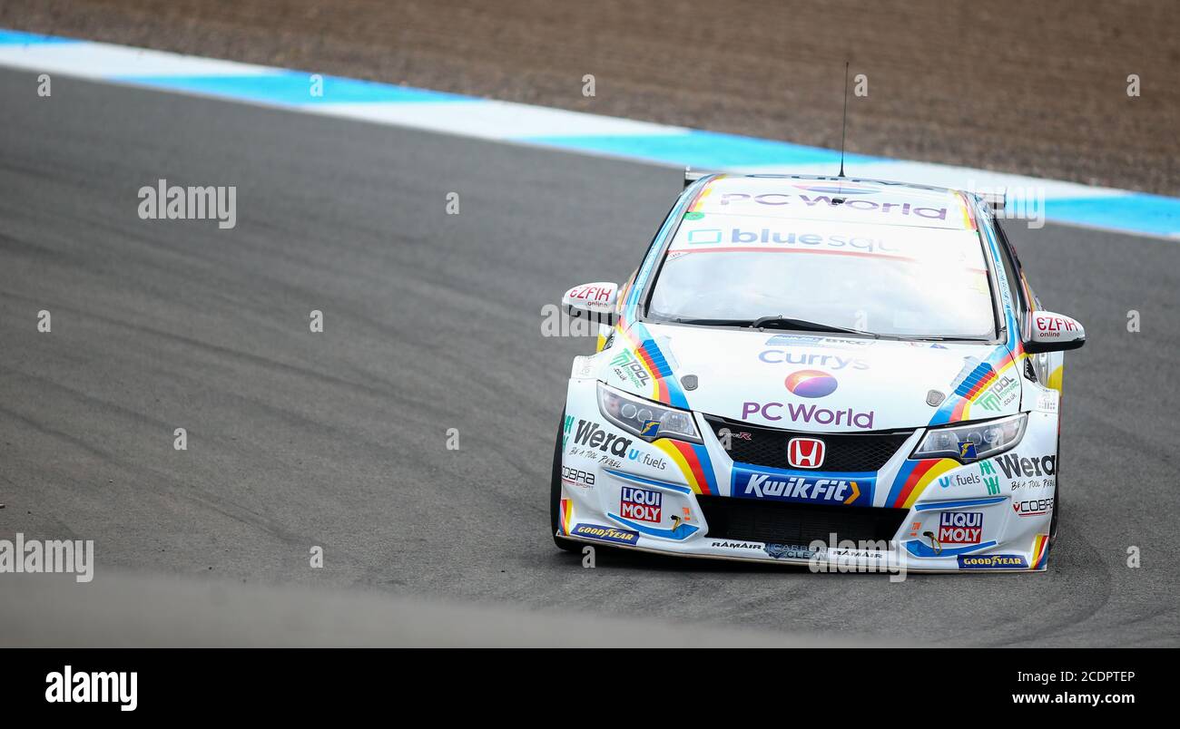 Circuito di Knockhill, Fife, Regno Unito. 29 Agosto 2020. Kwik Fit British Touring Car Championship, Knockhill, Qualifying Day; Sam Osborne durante le prove libere Credit: Action Plus Sports/Alamy Live News Foto Stock