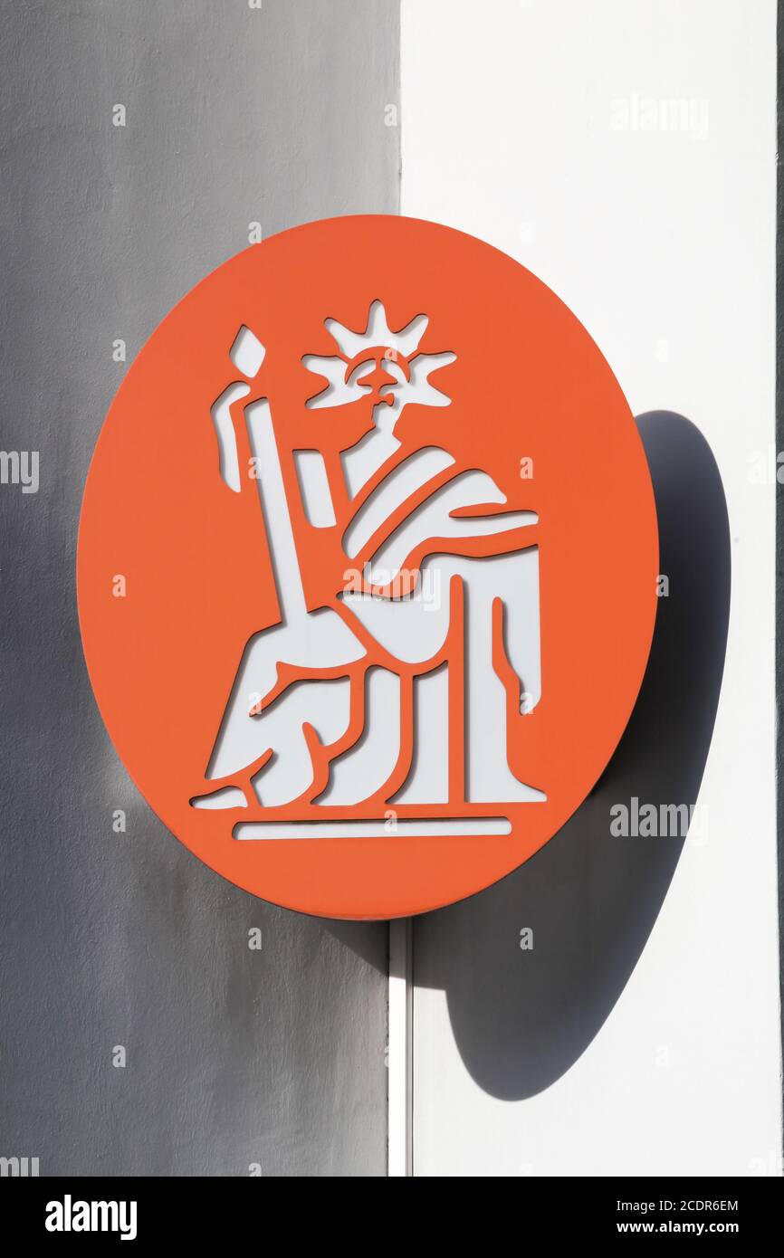 Grenoble, Francia - 16 giugno 2019: Cartello su un edificio del bailiff in Francia Foto Stock