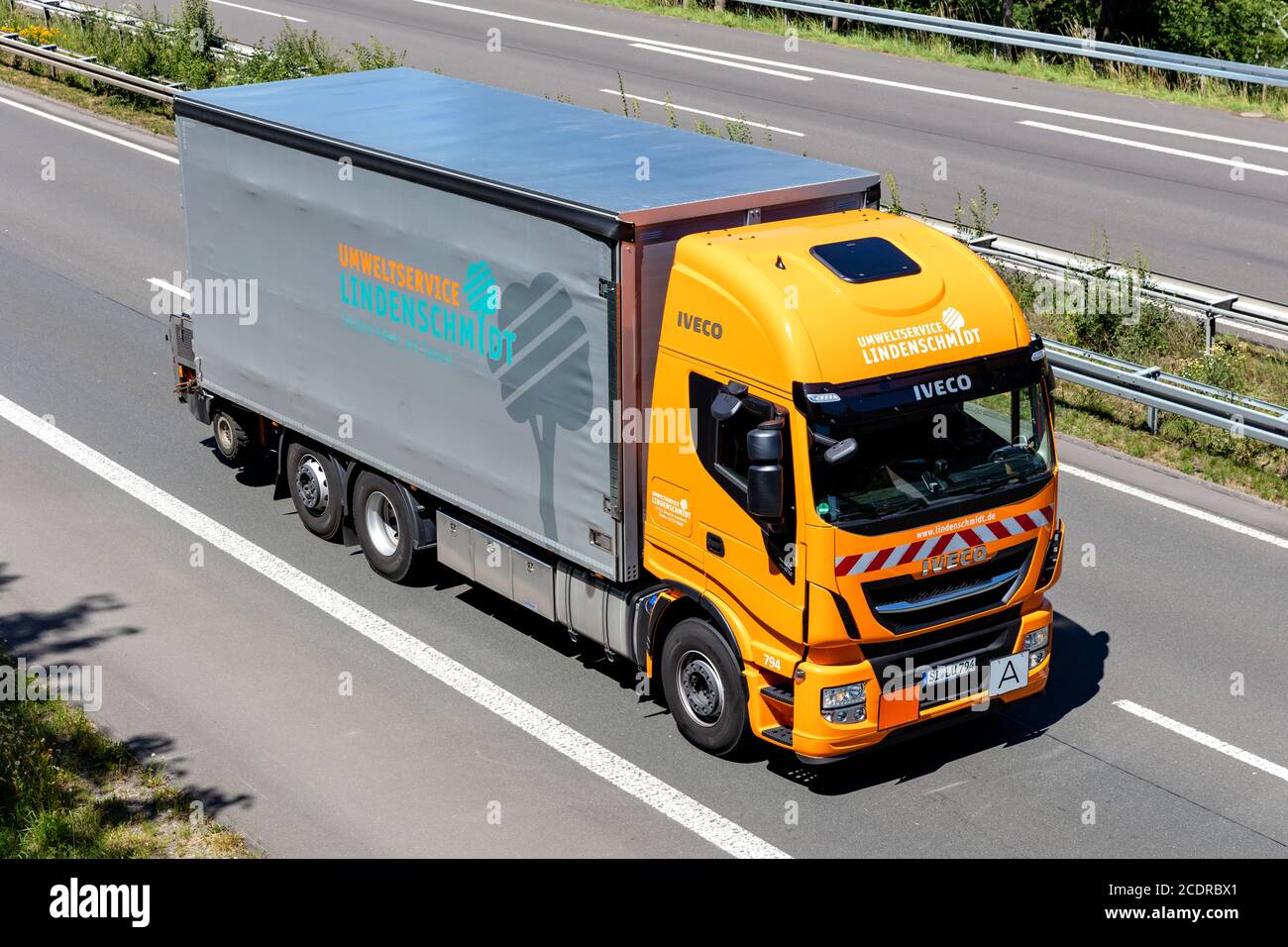 Umweltservice Lindenschmidt Iveco Stralis camion in autostrada. Foto Stock