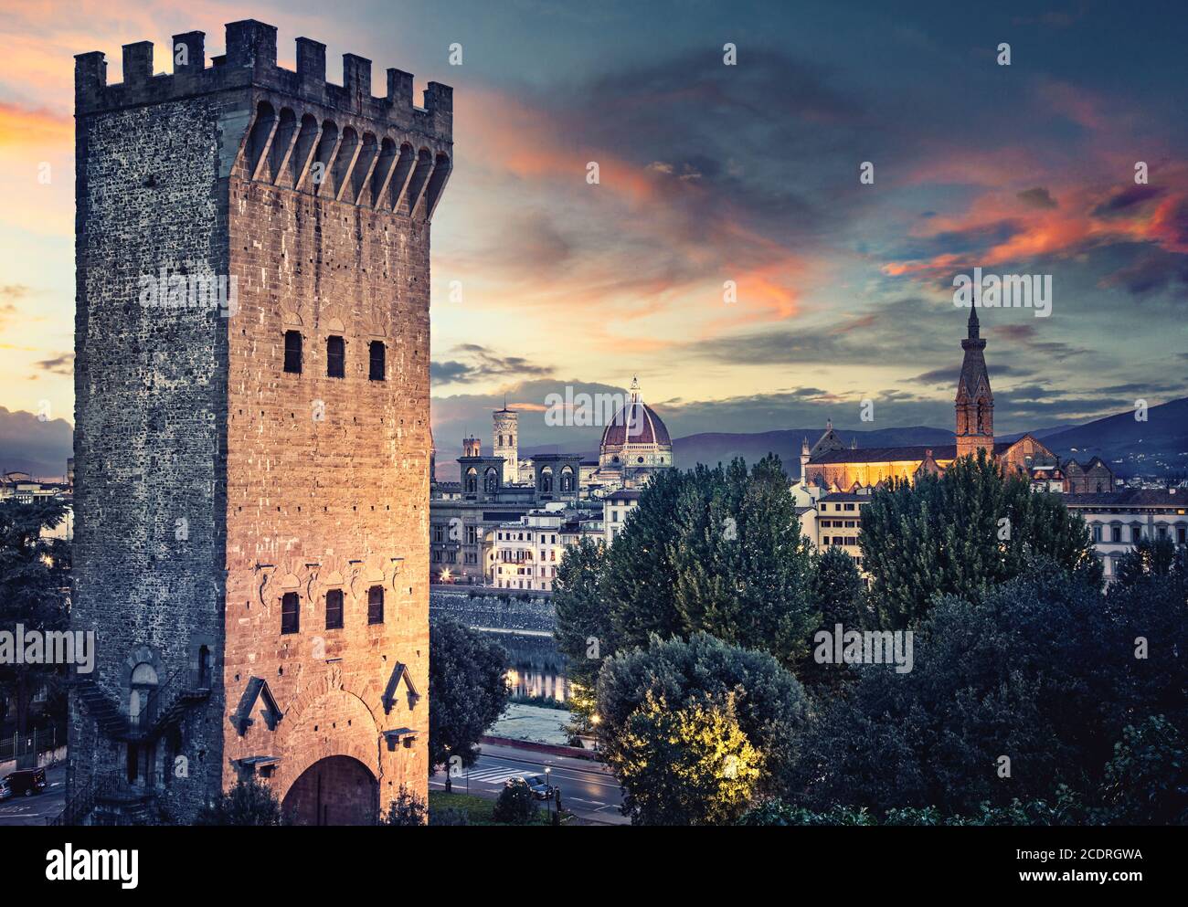 Lo skyline di Firenze, Italia, con la Torre di San Niccolò. Foto Stock