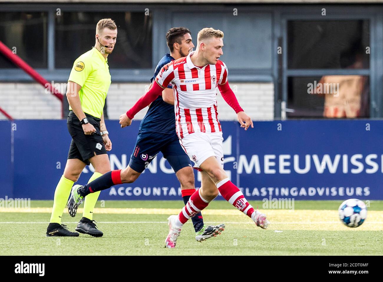 OSS - 29-08-2020, Frans Heessen stadion Calcio olandese, Keuken Kampioen stagione divisie 2020-2021. MIGLIOR giocatore di Oss Matthijs van Nispen durante il match TOP Oss - Helmond Sport. Credito: Pro Shots/Alamy Live News Foto Stock