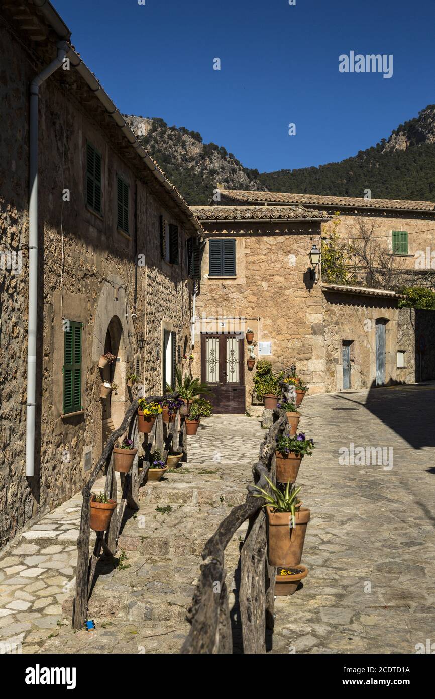 Vicolo della Città Vecchia a Valldemossa, Maiorca, Isole Baleari, Spagna, Europel Foto Stock